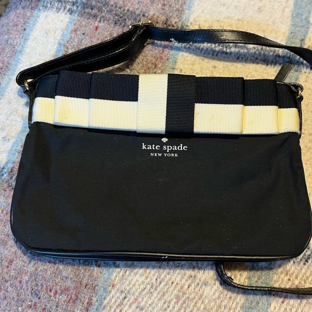 Kate Spade Black and Cream Shoulder Bag